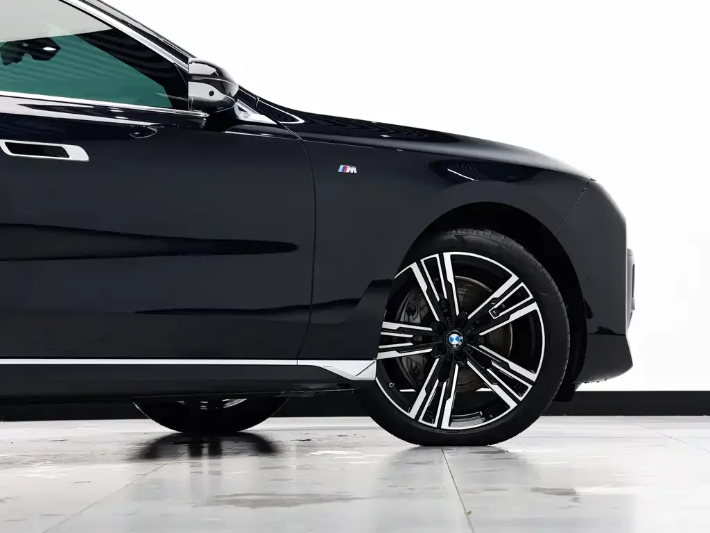 BMW 7 Series — фото 4