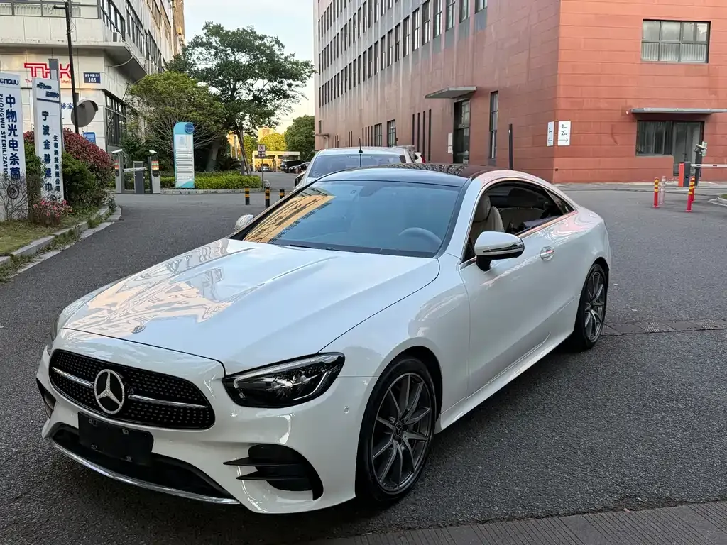 Mercedes-Benz E-Class (Import) — фото 5