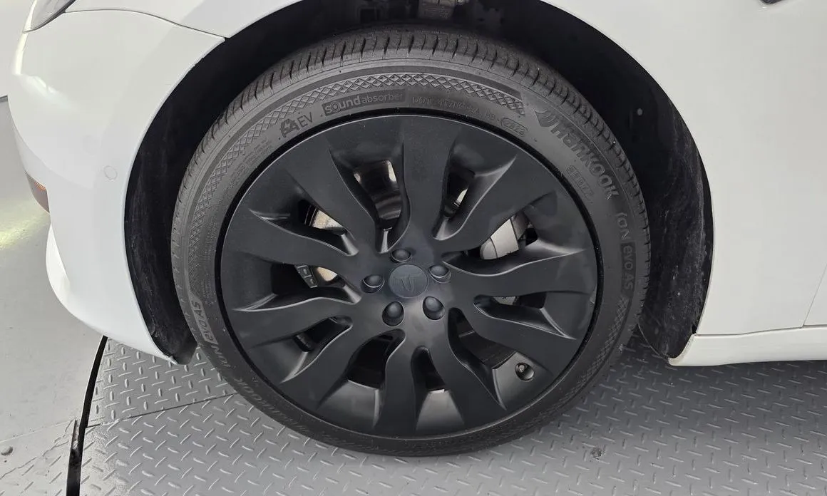 Tesla Model 3 2022 из KR, фото 10