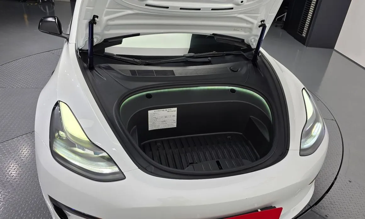 Tesla Model 3 2022 из KR, фото 4