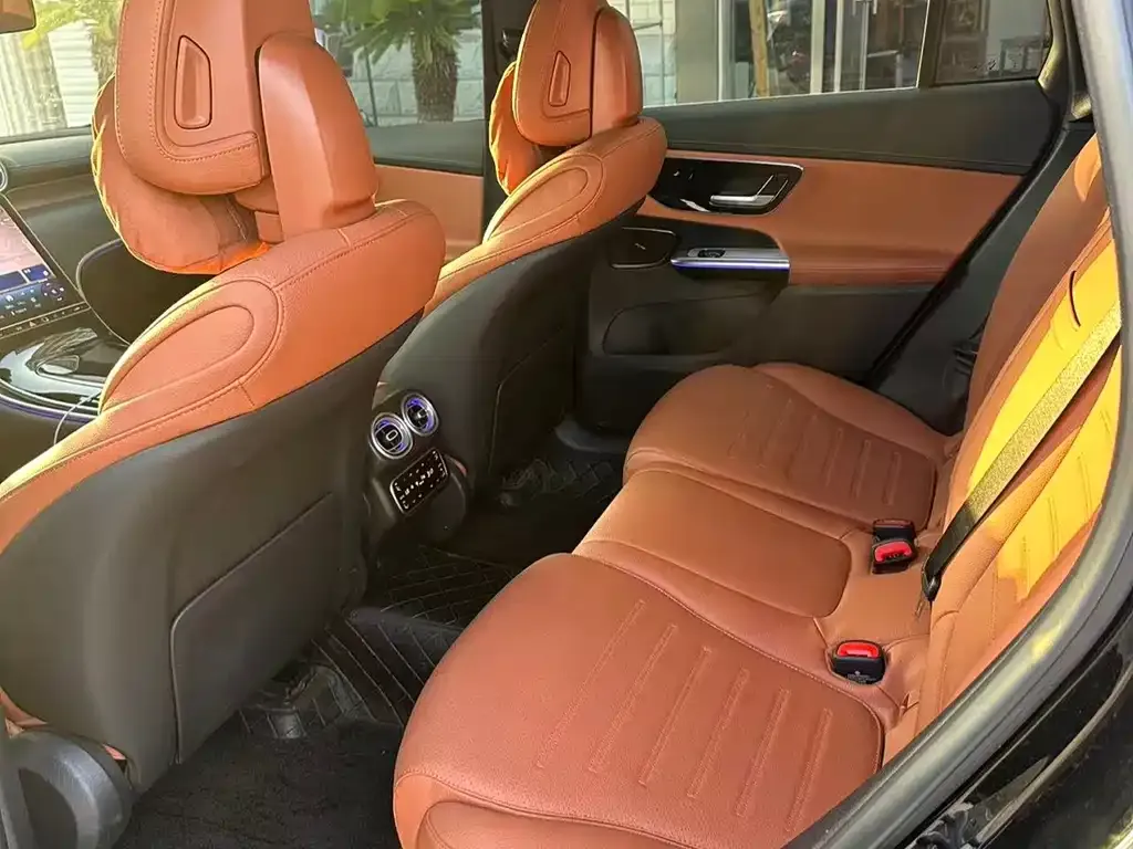 Mercedes-Benz GLC 2024 из CN, фото 2