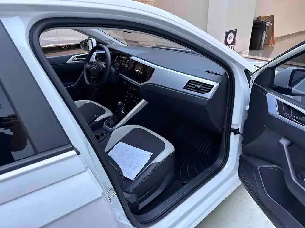 Volkswagen Polo 2022 из CN, фото 8