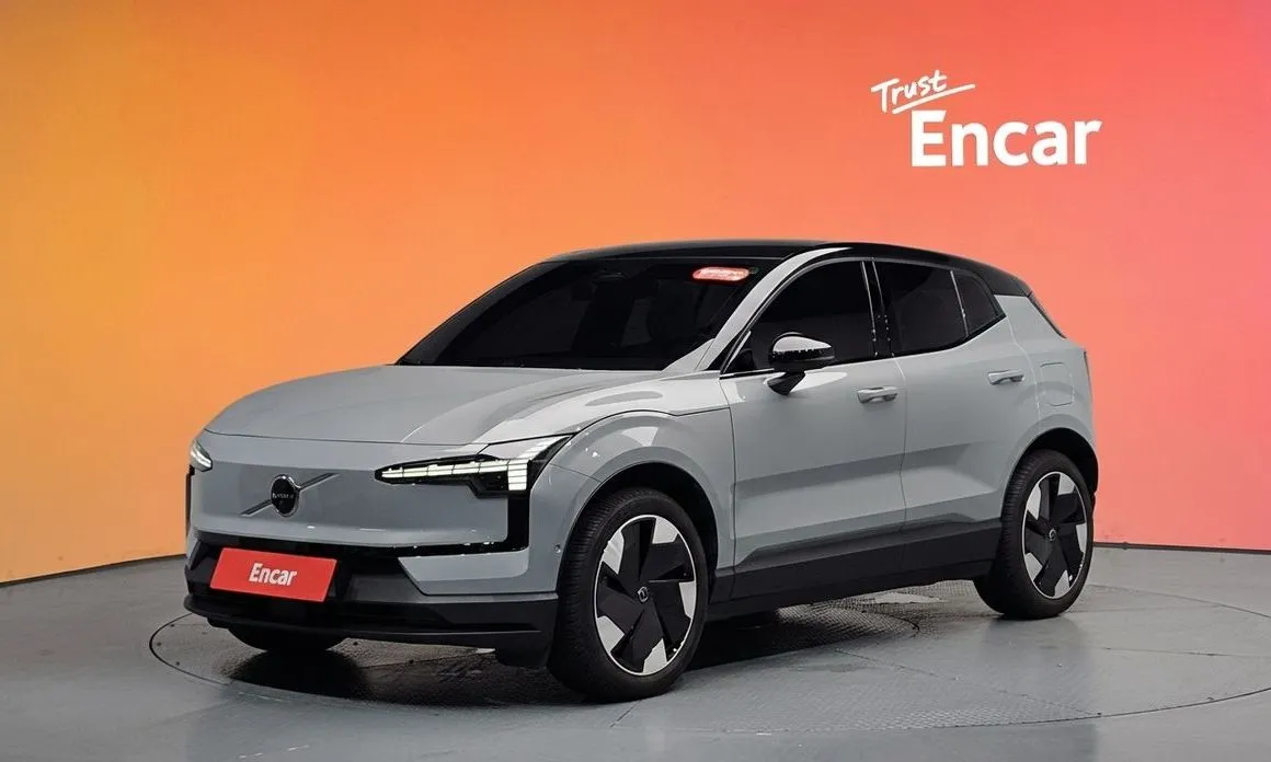 Volvo EX30 2025 из KR, фото 1