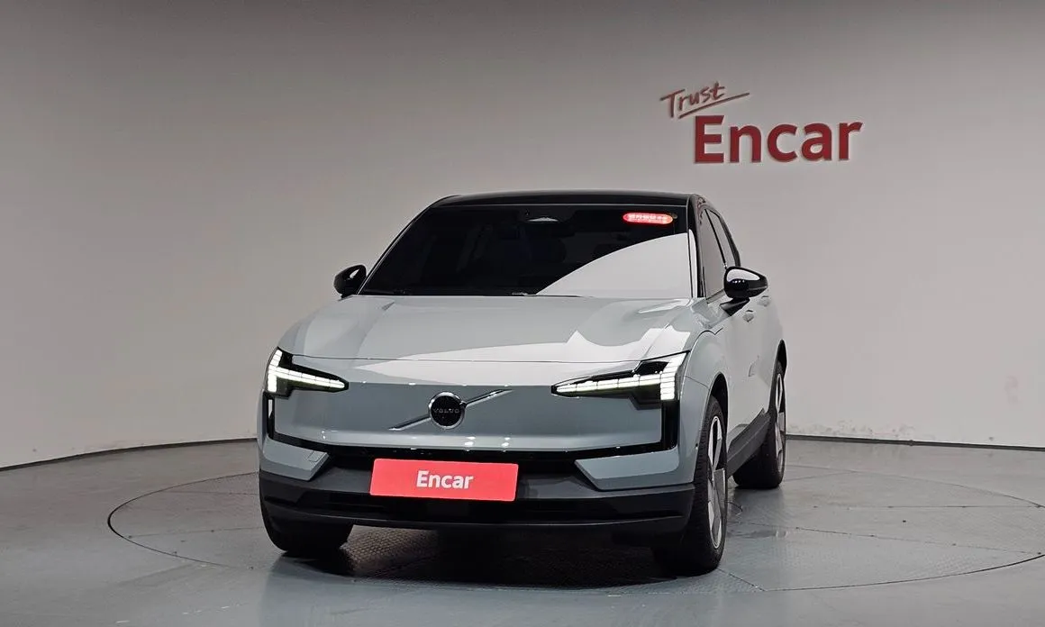 Volvo EX30 2025 из KR, фото 3