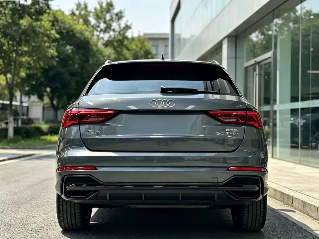 Audi Q3 — фото 3