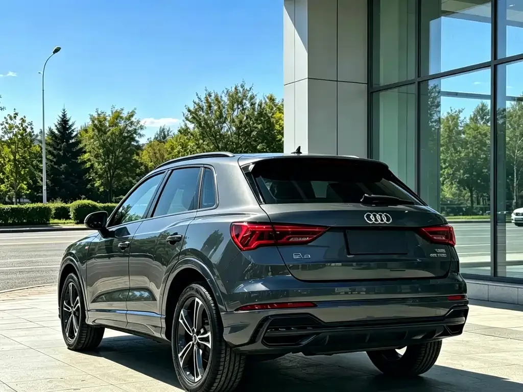 Audi Q3 — фото 5