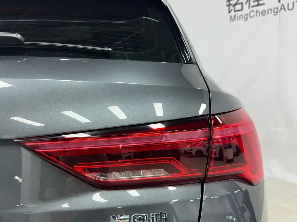 Audi Q3 — фото 2