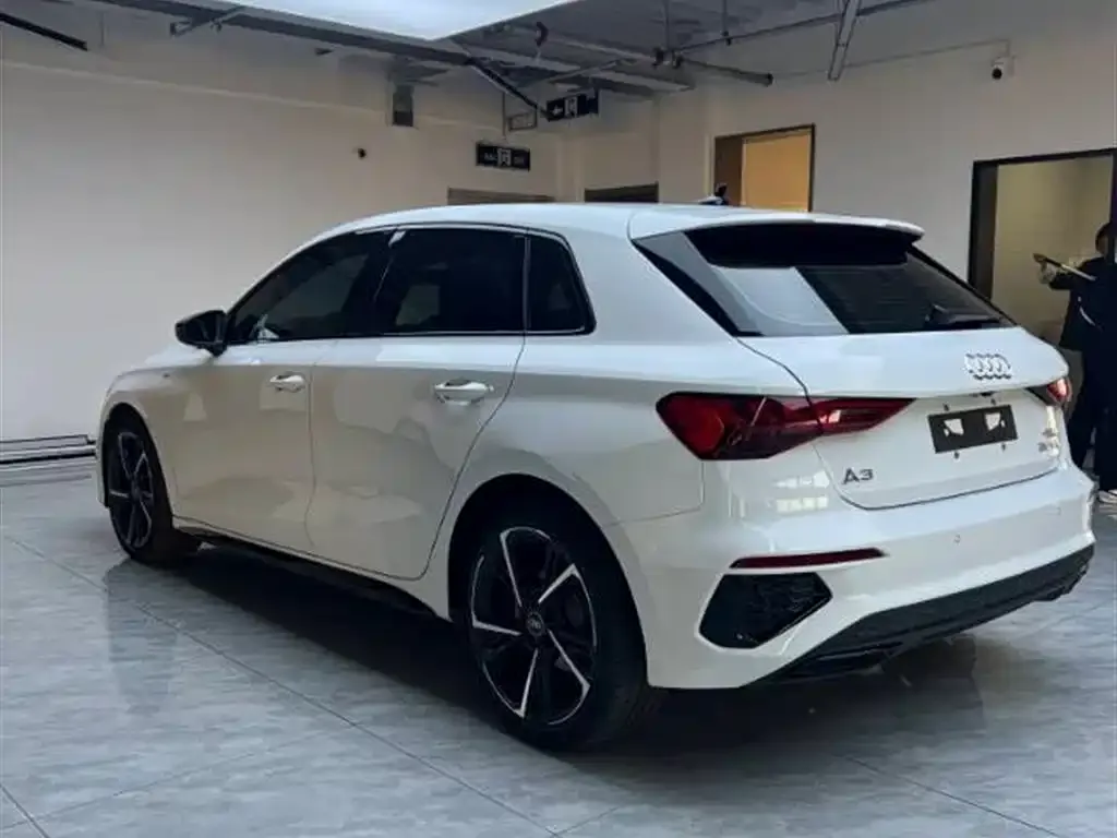 Audi A3 — фото 2