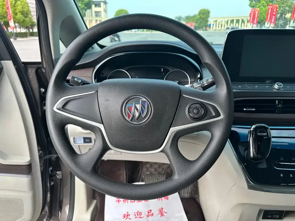 Buick GL8 2023 из CN, фото 5