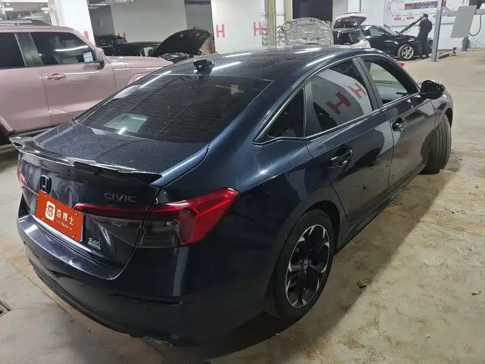 Honda Civic — фото 8
