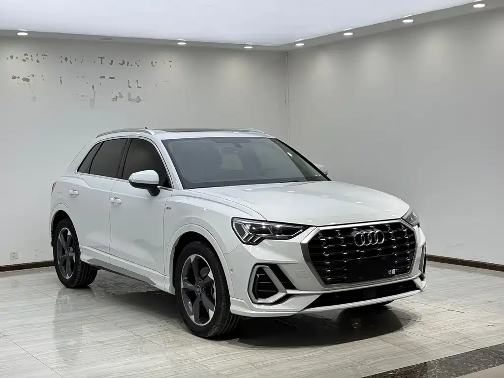 Audi Q3 — фото 5
