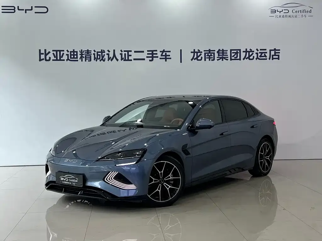BYD Seal — фото 1