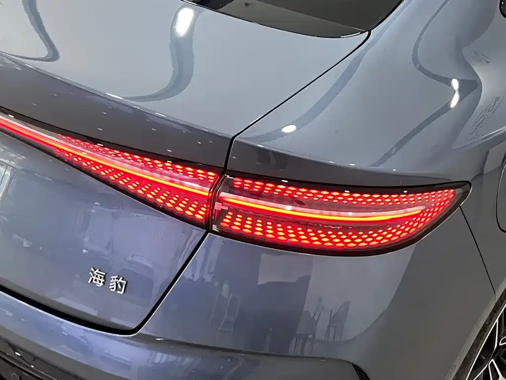 BYD Seal — фото 6