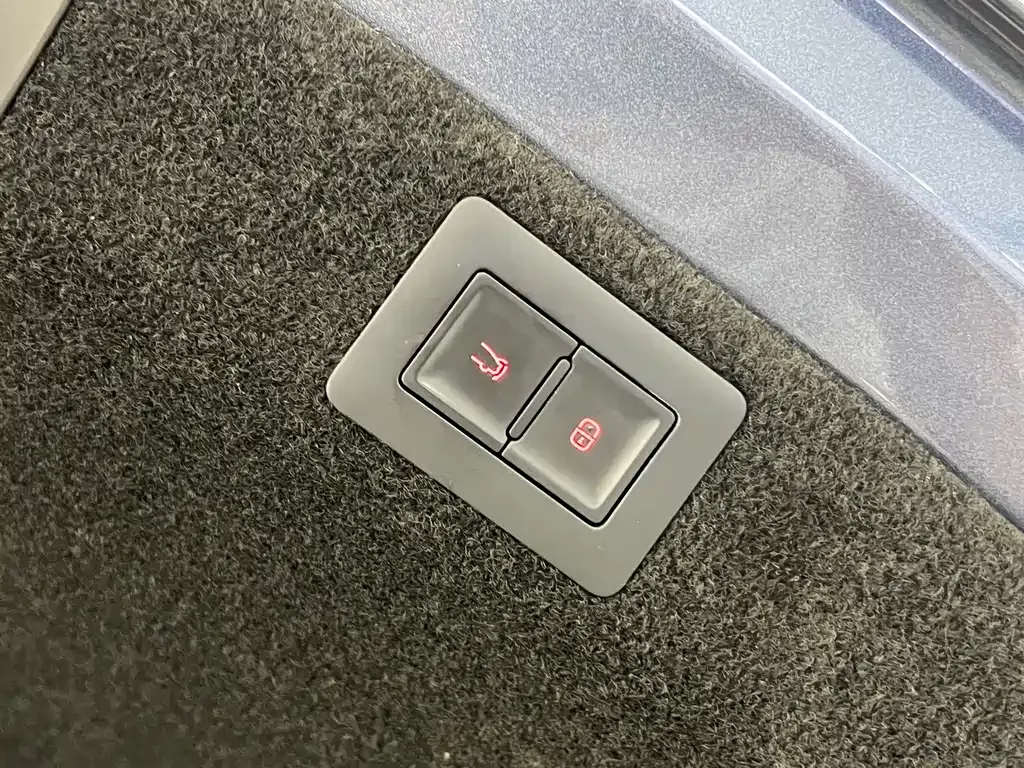 BYD Seal — фото 10