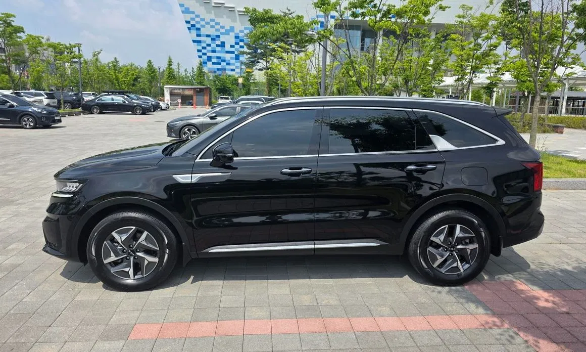Kia Sorento — фото 5