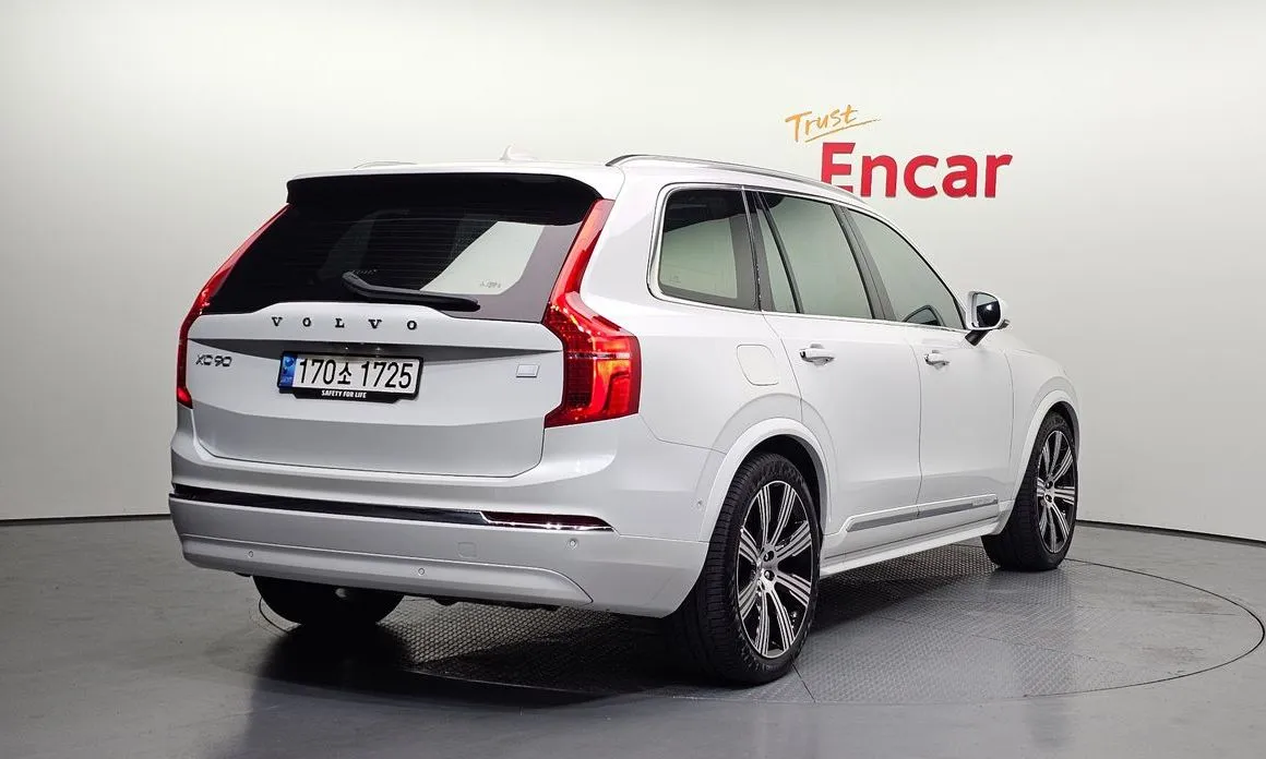 Volvo XC90 2023 из KR, фото 2