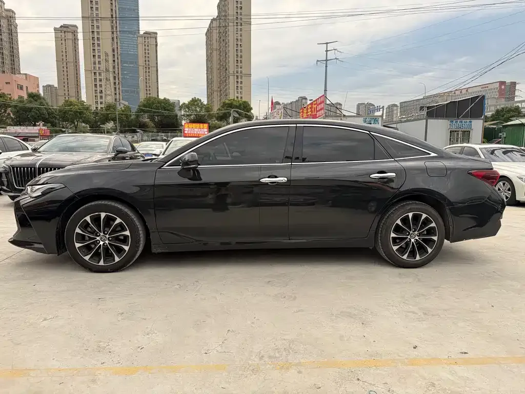 Toyota Avalon 2023 из CN, фото 4