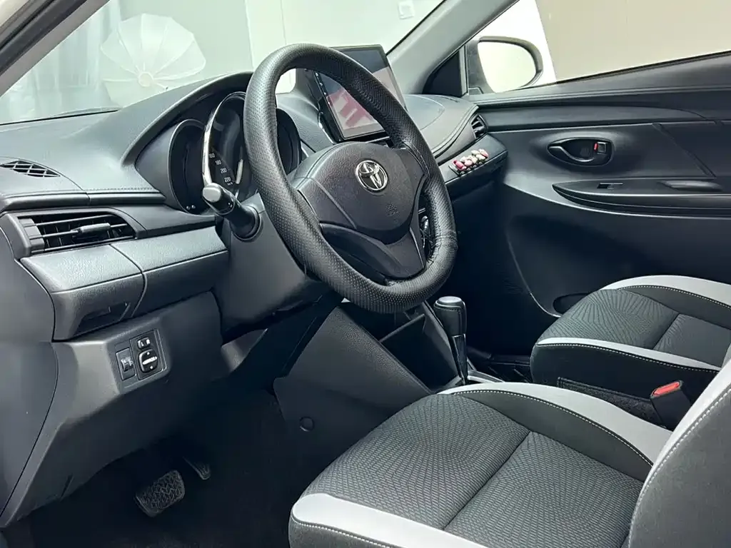 Toyota Yaris L 2021 из CN, фото 9