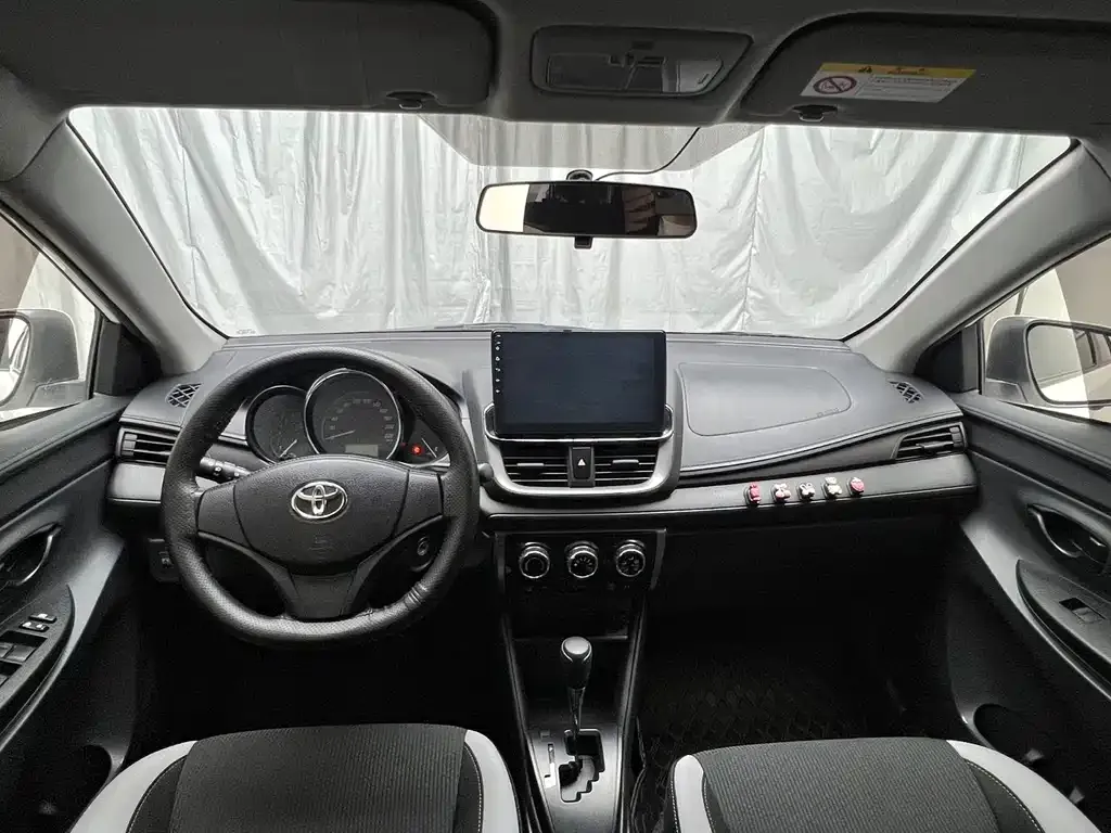 Toyota Yaris L 2021 из CN, фото 5