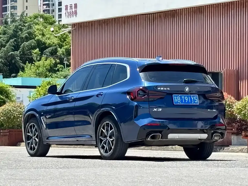 BMW X3 — фото 8