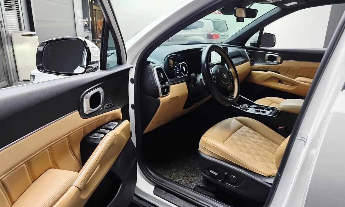 Kia Sorento — фото 8