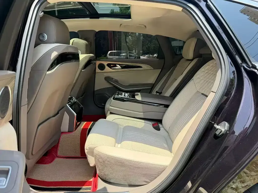 Hongqi H9 2021 из CN, фото 2