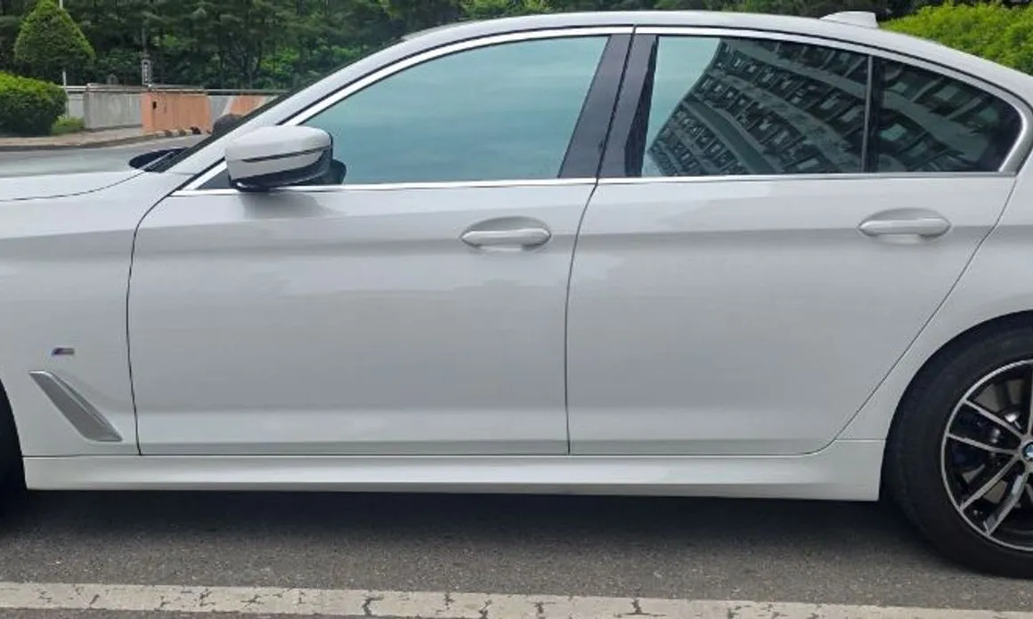 BMW 5-Series 2023 из KR, фото 4