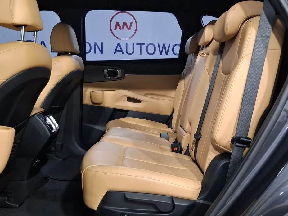 Kia Sorento — фото 6
