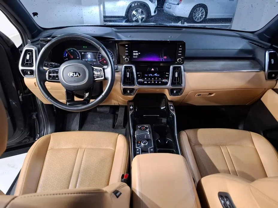 Kia Sorento — фото 8