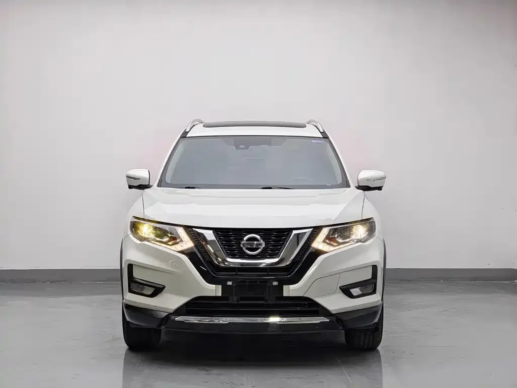 Nissan X-Trail — фото 5