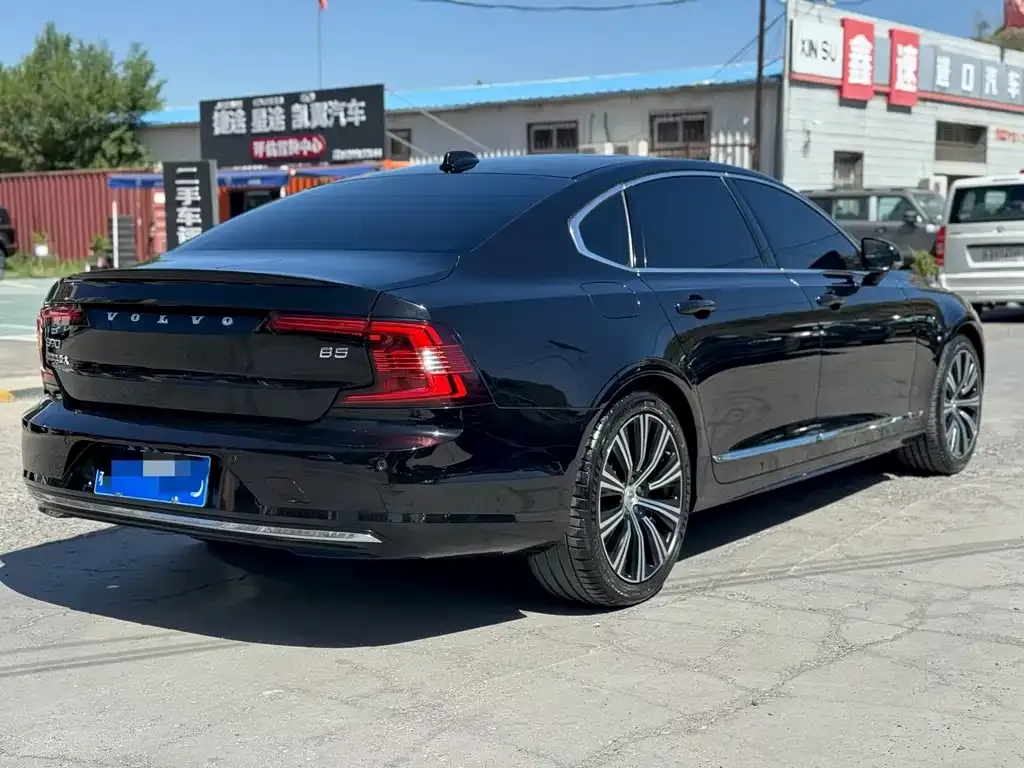 Volvo S90 — фото 8