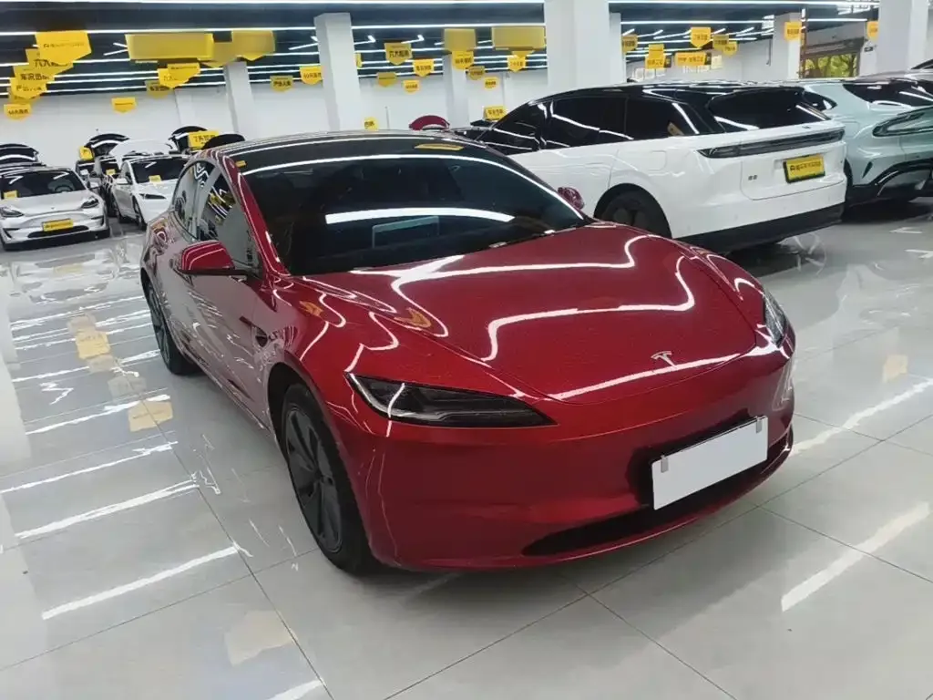 Tesla Model 3 — фото 8
