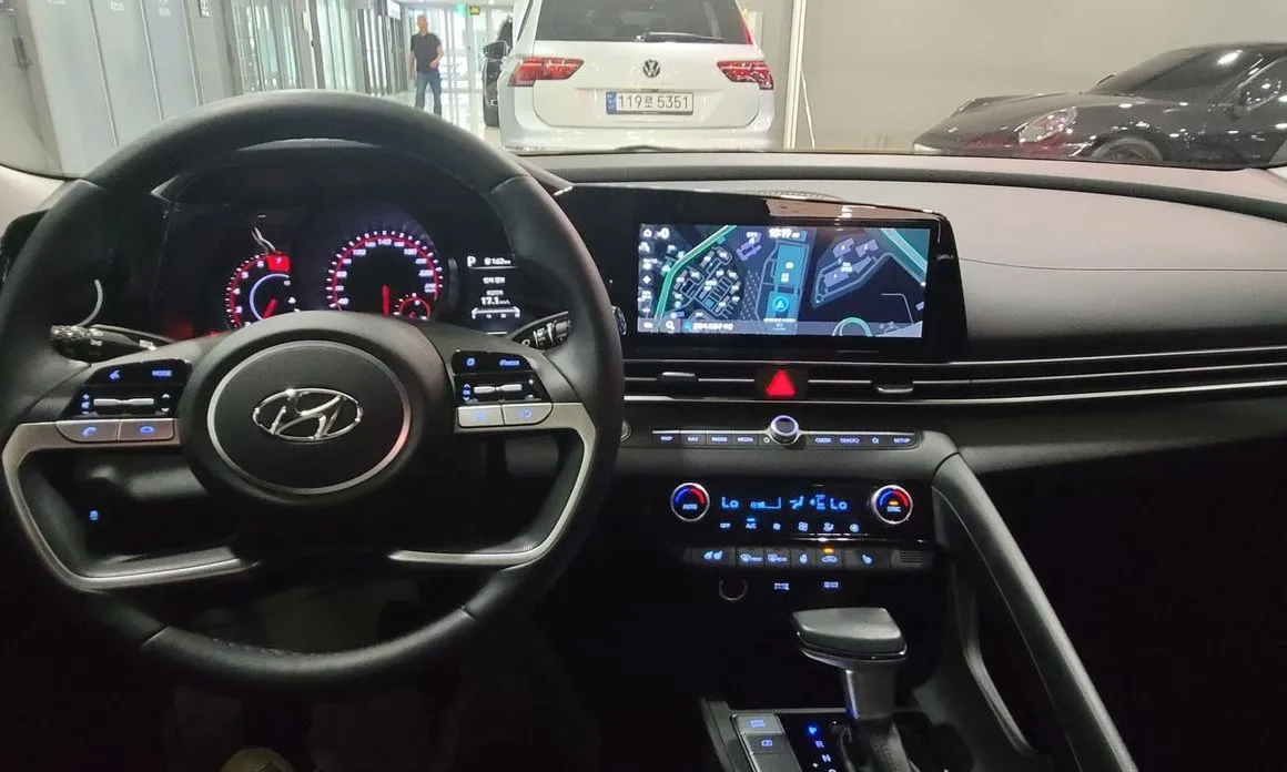 Hyundai AVANTE — фото 9