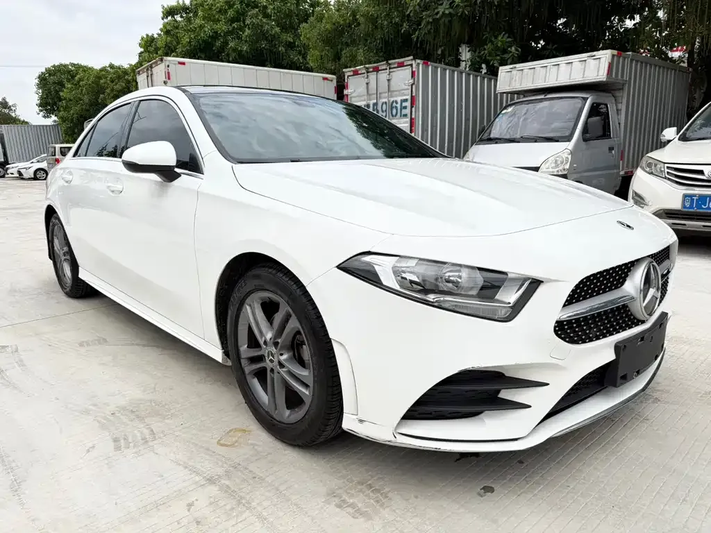 Mercedes-Benz A-Class — фото 10