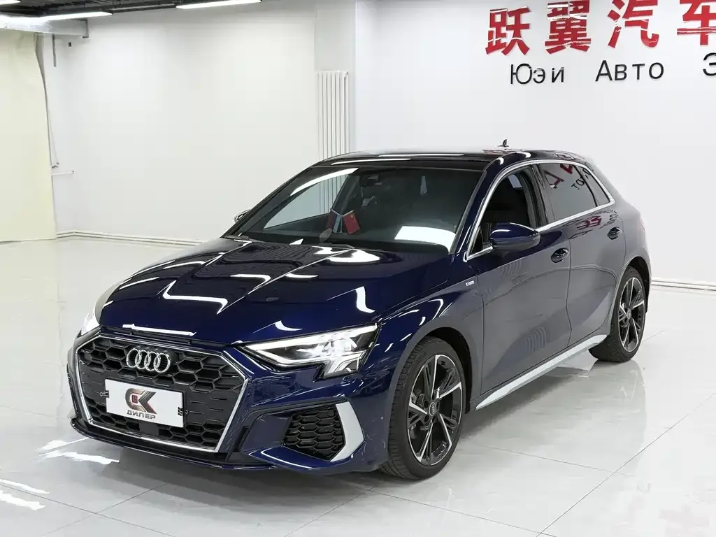 Audi A3 — фото 1