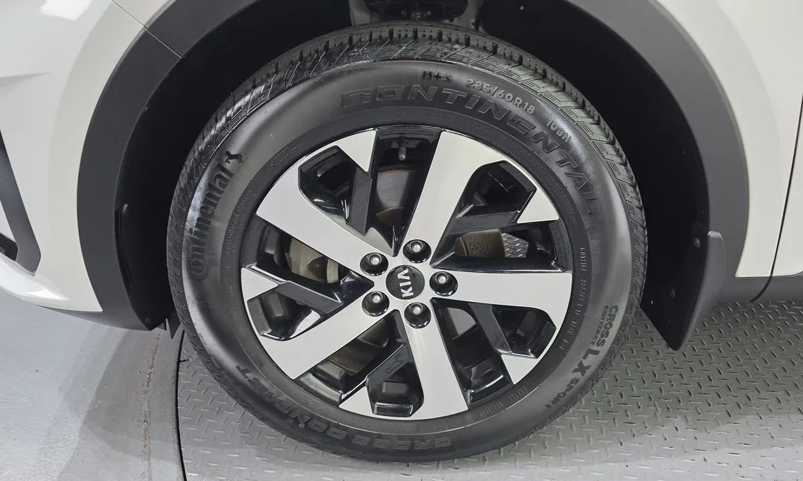 Kia Sorento — фото 8