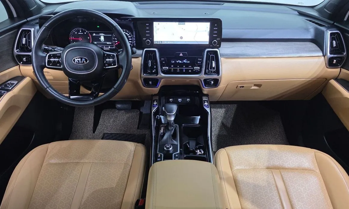 Kia Sorento — фото 6