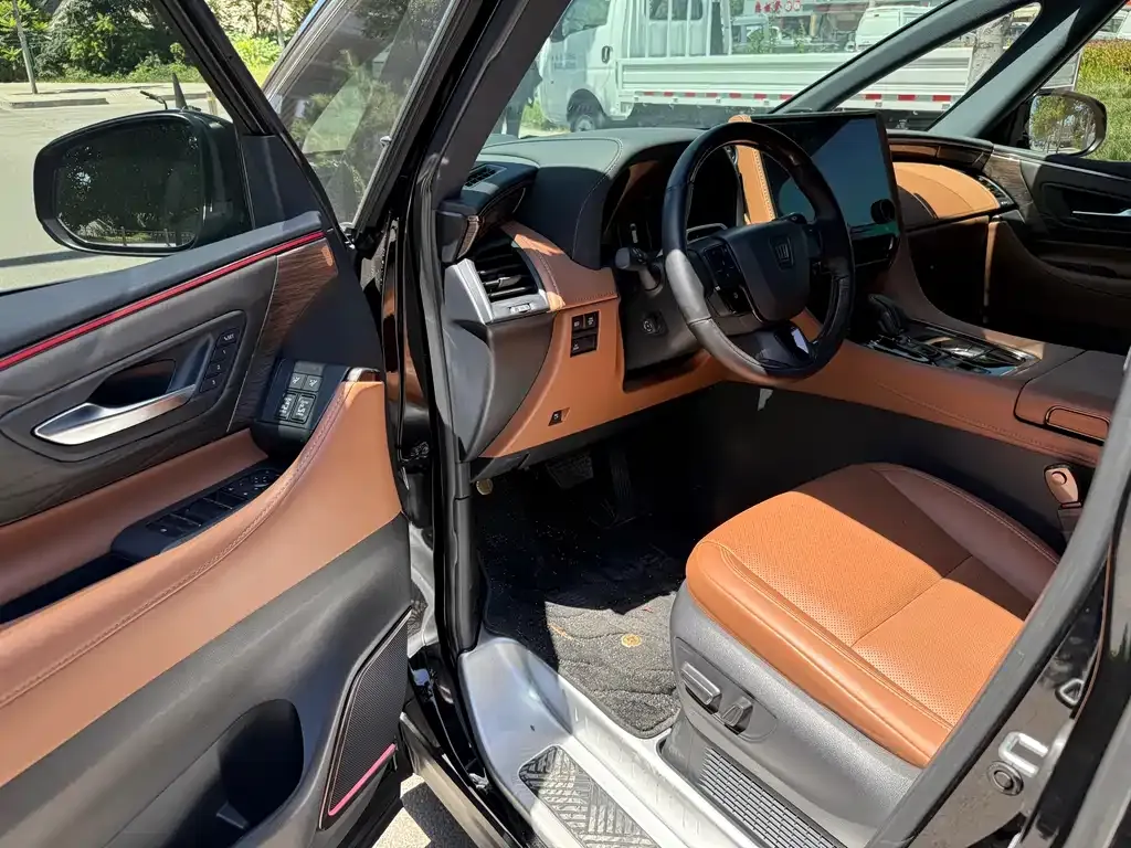 Toyota Vellfire — фото 8