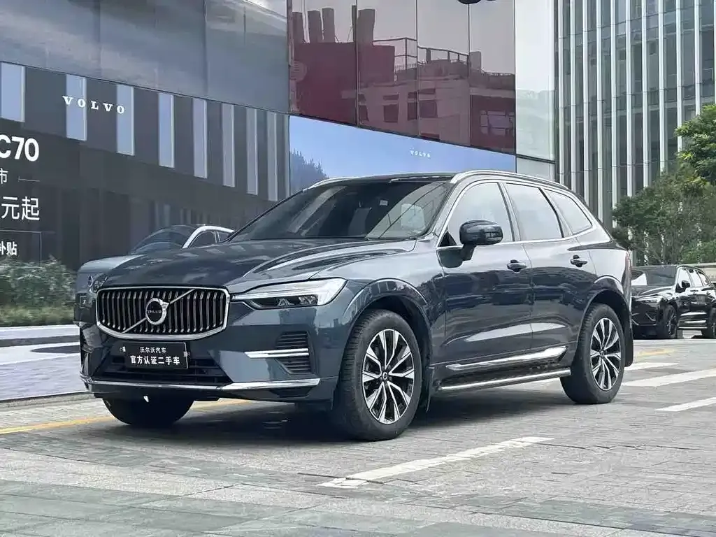 Volvo XC60 — фото 10