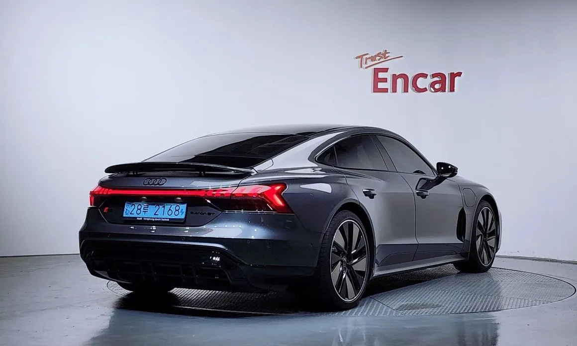 Audi e-tron GT 2022 из KR, фото 3