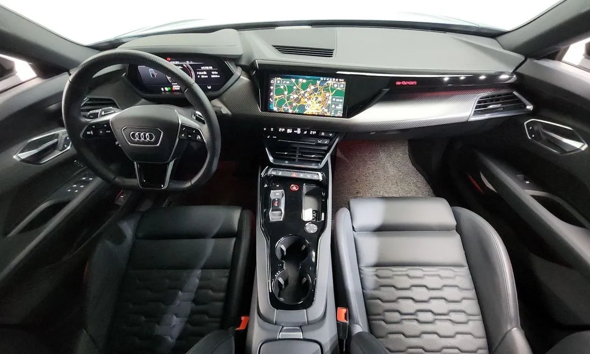 Audi e-tron GT 2022 из KR, фото 9