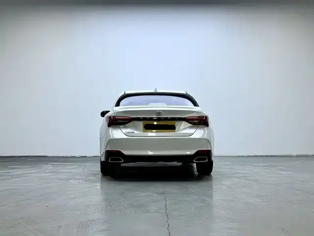 Toyota Avalon 2023 из CN, фото 2