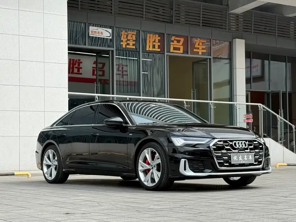 Audi A6L — фото 8