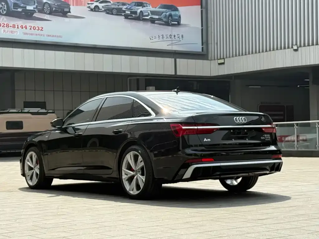 Audi A6L — фото 5