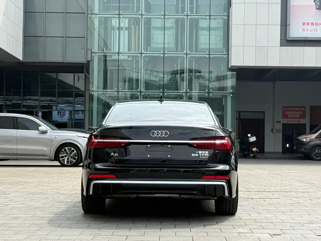 Audi A6L — фото 6