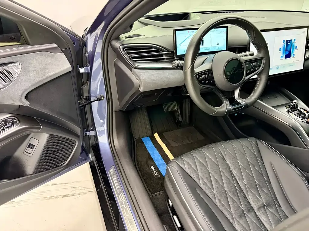 BYD Seal — фото 6