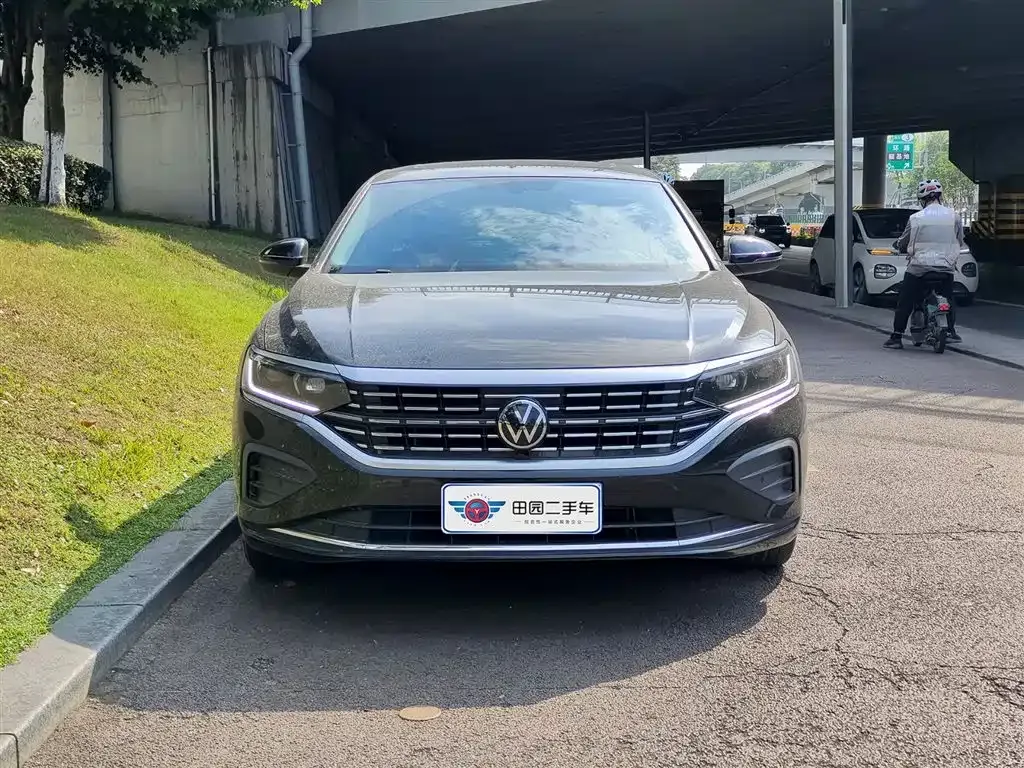 Volkswagen Passat — фото 3