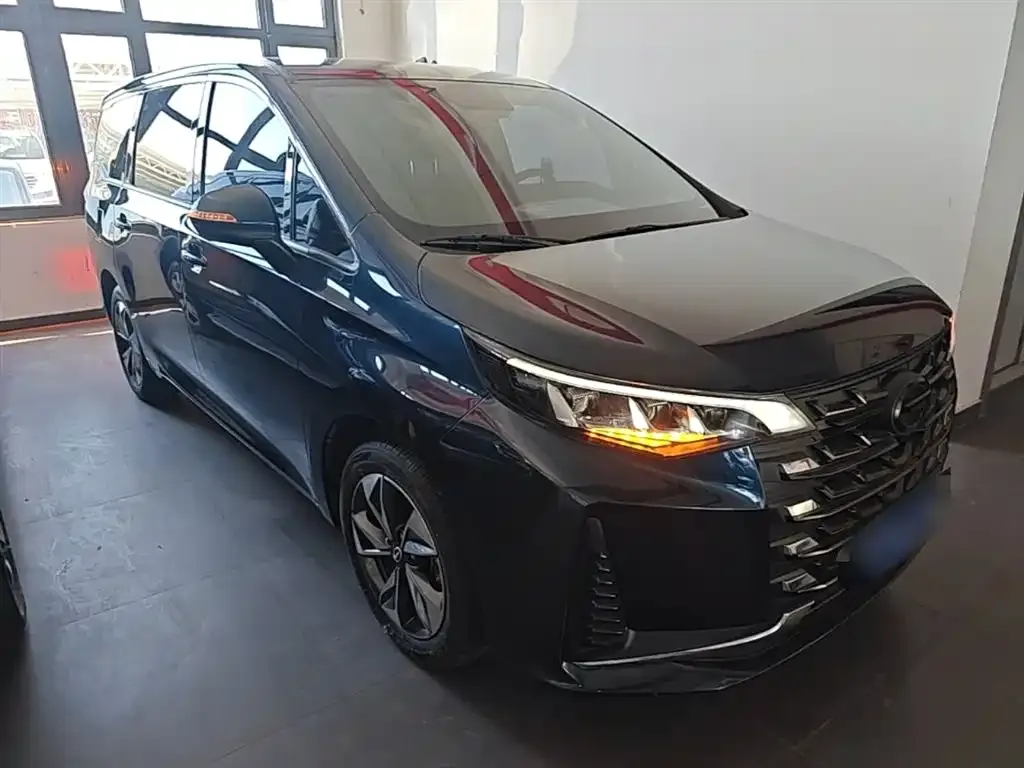 GAC Motor Trumpchi M6 — фото 2