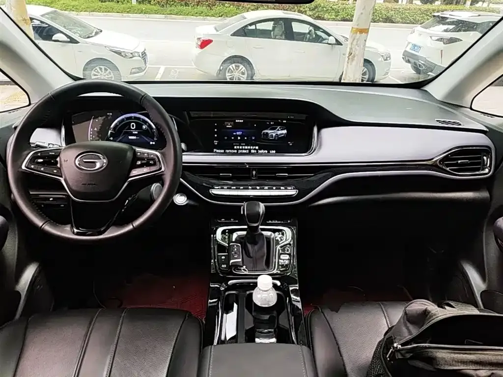 GAC Motor Trumpchi M6 — фото 10