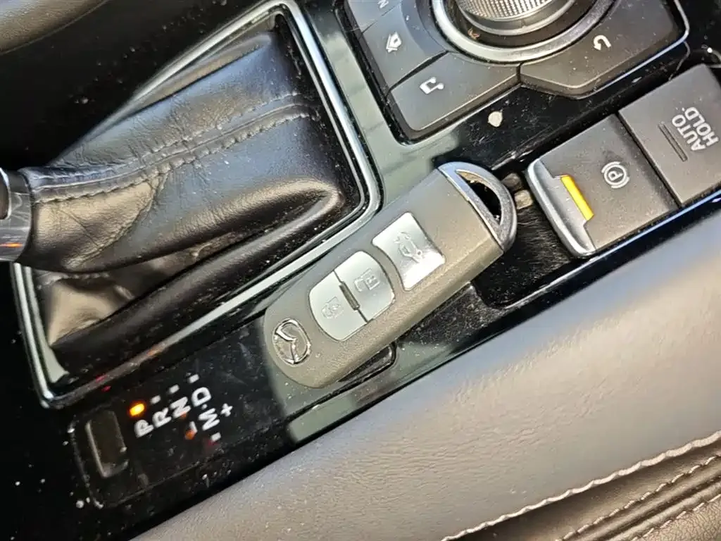 Mazda Atenza — фото 2